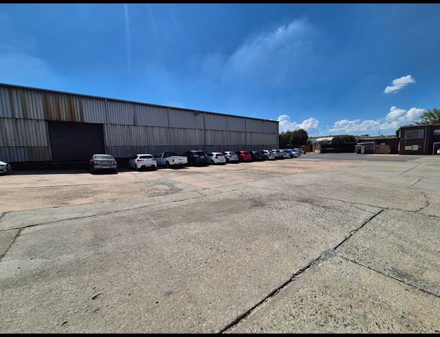 8,000M² WAREHOUSE FOR SALE IN WADEVILLE